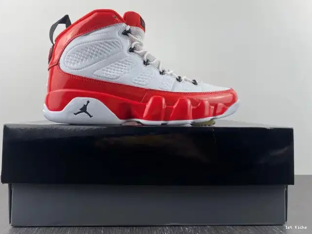 1st Kicks Air Retro Jordan White Gym 302370-160 9 Red 0522